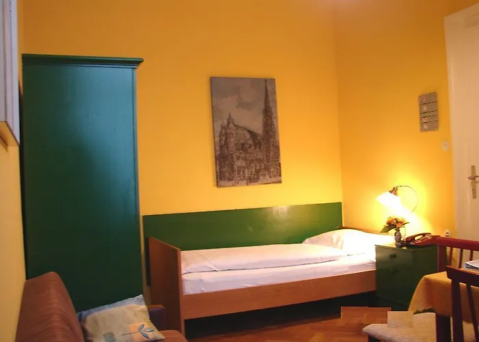 Lehrerhaus Hotel 2*