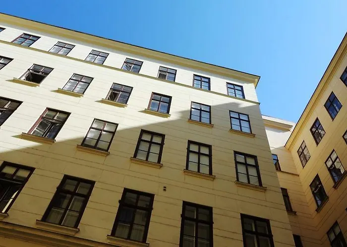 Lehrerhaus Hotel 2*