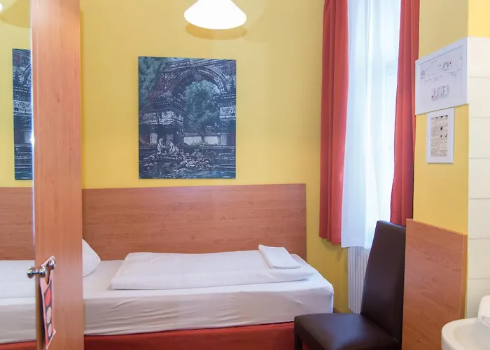 Hotel Lehrerhaus 2*