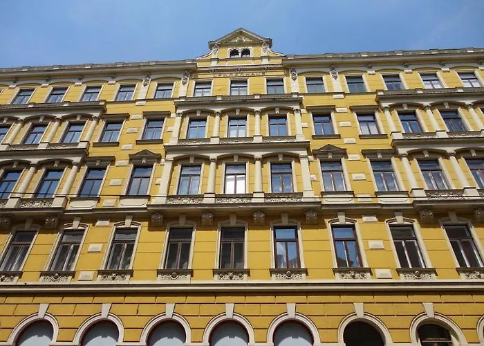 Hotel Lehrerhaus 2*